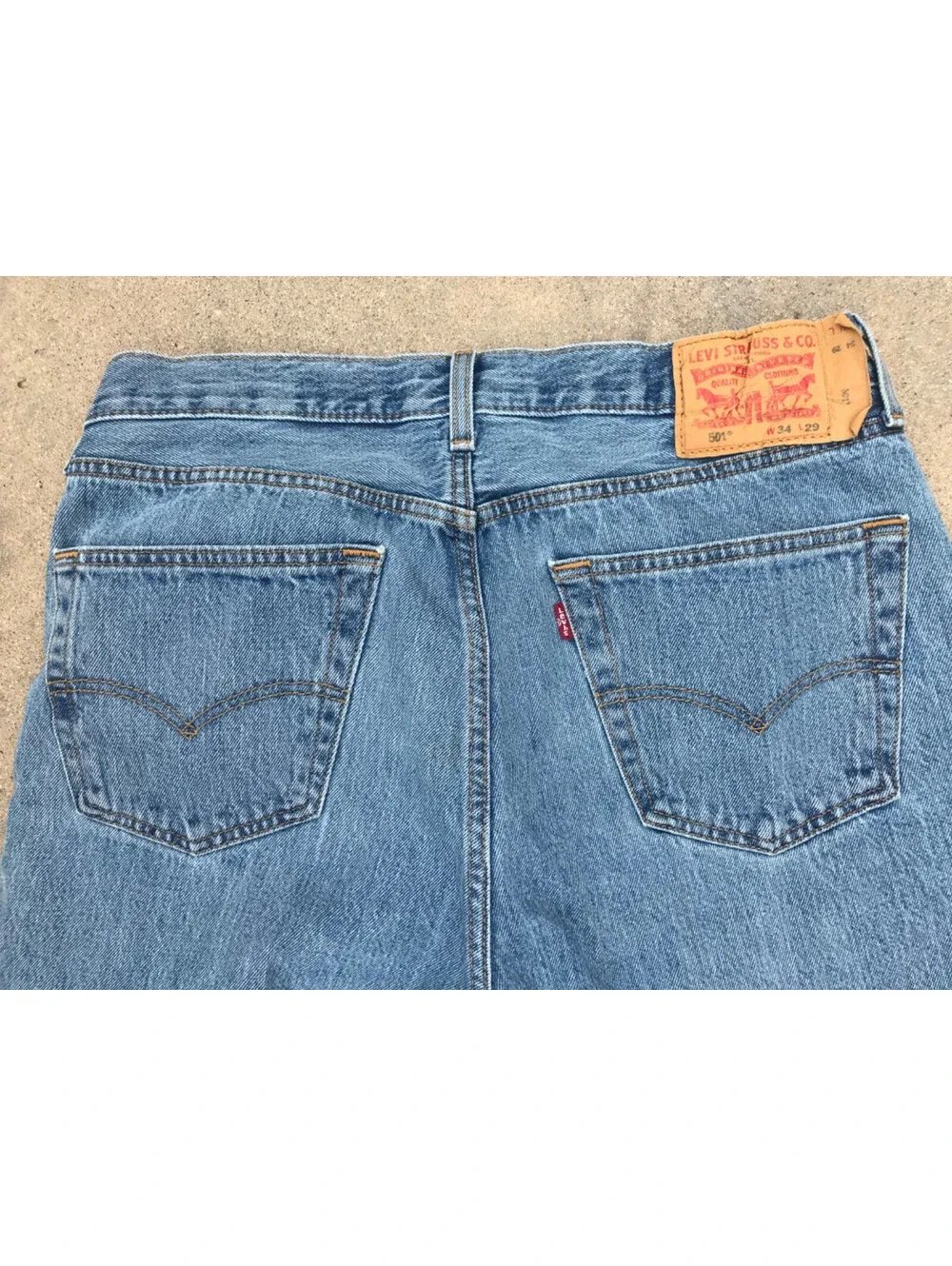 Levis Jeans Mens 34x29 Blue 501 Classic Straight Leg Modern Button Fly Work Pant